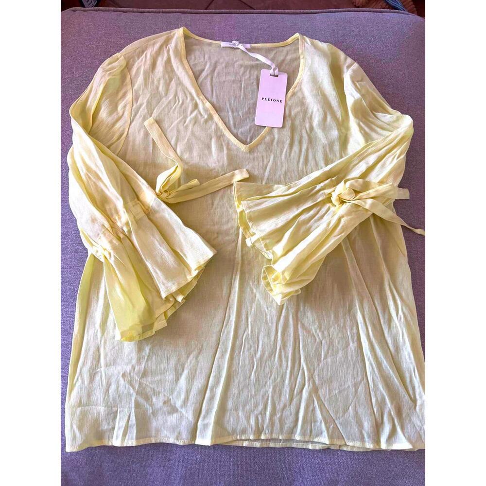 Anthropolgie Pleione Yellow V-Neck Top with Bell Sleeves - M